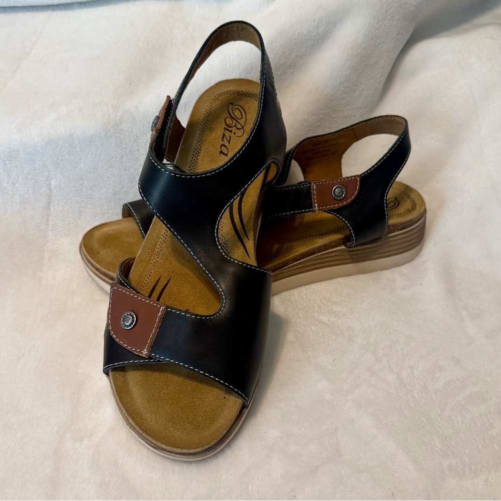 Biza Bryce NWOT Black & Brown Comfort Leather Wedge Walking Sandals Size 40